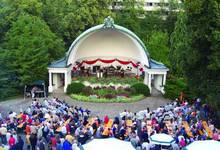 Konzert in der Konzertmuschel im Kurpark von Bad Wildungen