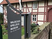 Der Eingangsbereich des Spielzeugmuseums in Massenhausen (Foto: Touristik Service Waldeck-Ederbergland GmbH)