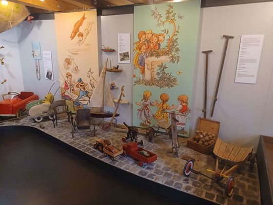 Zeitgenössische Gefährten (Foto: Waldecker Spielzeugmuseum) 
