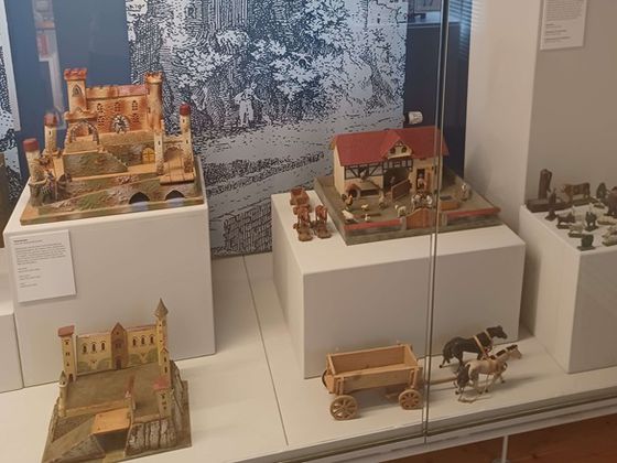 Eine Burgensammmlung (Foto: Waldecker Spielzeugmuseum) 