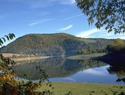 Wunderbare Panoramasicht auf den Diemelsee