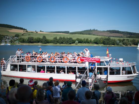 Die Personenschifffahrt MS Muffert am Diemelsee