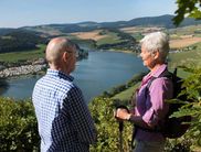 Wanderer am Diemelsee