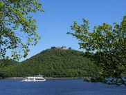Schloss Waldeck thront über dem Edersee