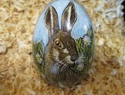 Auch ein Meister Hase ziert ein Ei (Archivfoto: Lilly Medler).