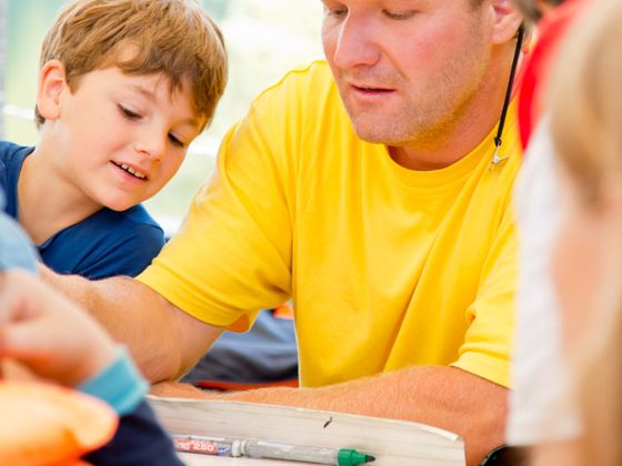 Theoretischer Unterricht in der Segelschule Rehbach